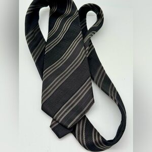 Boss Hugo Boss 100 % silk tie made in Italy